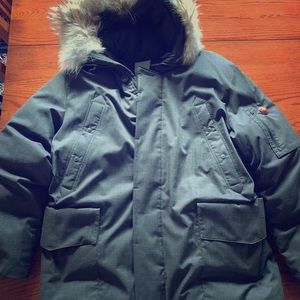 VICTORINOX SNORKEL DOWN PARKA SIZE:XL